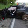 Dieser Wagen ist ein Totalschaden – die Polizei beziffert den Schaden auf etwa 45000 Euro. 
