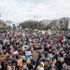 Fridays for Future bewegt die Massen: An den Klimaprotesten am Freitag haben sich allein in Berlin etwa 60.000 Menschen beteiligt.  	