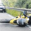 Bei diesem Unfall gestern Morgen am Autobahnkreuz Hittistetten wurde eine Motorradfahrerin lebensgefährlich verletzt. Generell sind Biker besser als ihr Ruf, beteuert die Polizei.  