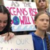  Die schwedische Umweltaktivistin Greta Thunberg  nimmt an einer Demonstration vor den Vereinten Nationen teil.   Auch junge Menschen im Kreis Aichach-Friedberg machen sich Sorgen um ihre Zukunft. 