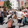 Auf den Straßen getanzt wurde bisweilen beim historischen Stadtfest „Löwen, Gunst und Gulden“. Am Sonntag ging das Spektakel zu Ende.