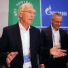 Ab 2012 sollte Franz Beckenbauer als "Global Ambassador" den Verband russischer Gasproduzenten in Europa beliebter machen.