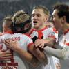 Der FC Augsburg will am Samstag gegen Köln wieder jubeln.