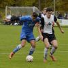 Florian Bauer (rechts) brachte den TSV Meitingen beim SC Ichenhausen mit 1:0 in Führung.  	