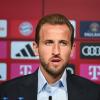 Bayern München stellt den englischen Stürmer Harry Kane bei einer Pressekonferenz in der Allianz Arena vor.