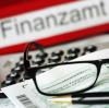 Die Finanzämter für Augsburg -Stadt und -Land sind für Finanzangelgenheiten wie Steuererklärungen zuständig.