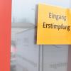 Der Eingang zur Erstimpfung im Impfzentrum Bad Wörishofen. Dort hadert man mit einem Engpass beim Biontech-Impfstoff. 