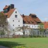 Wird aus Juliusbräu auch eine Kulturbrauerei? Neben der Auffahrt zur Julius-Brauerei plant das Neuburger Volkstheater jedenfalls den Neubau eines Theaterkomplexes, an dem ein großer Biergarten angeschlossen werden soll.  	 	