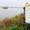 Am und im Wullenstetter Natursee sollen sich Vögel, Amphibien und Fische künftig noch wohler fühlen. Auch an menschliche Besucher wird bei den Baumaßnahmen gedacht.