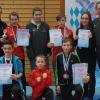 Jede Menge Medaillen sammelten die jungen Karate-Kämpfer des TSV Monheim bei den offenen Oberbayerischen Meisterschaften. 	