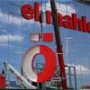 Der große Schriftzug ist schon weg. Nach drei Monaten Umbau bei laufendem Betrieb öffnet am Donnerstag, 25. Juli, die Opti-Wohnwelt Mahler in Neu-Ulm offiziell ihre Tore. 