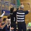 Jubel bei den Handballern des TSV Landsberg: Nicht nur die Herren und ihr Trainer Dirk Meier (rechts) durften sich freuen, auch die Damen erzielten zum Abschluss der Herbstserie noch einen Sieg. 	