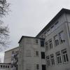 In diesem Gebäude in der Krumbacher Stadtmitte war früher die FOS/BOS untergebracht. Nun zieht dort die Berufsfachschule für Pflege des Dominikus-Ringeisen-Werks aus Ursberg ein. 