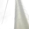Strom für 4000 Haushalte pro Jahr: Die Stadtwerke haben 2009 zwei Windräder in einem Windpark auf der Schwäbischen Alb in Betrieb genommen. Die Masten sind 100 Meter hoch, die Rotorflügel 40 Meter lang.  