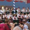30 Musiker aus Unterroth haben beim Münchner Oktoberfest auf der „Oiden Wiesn“ traditionelle Blasmusik gespielt. Im Bild ist ein Teil von ihnen. 