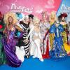 Der Cast der Show posiert auf dem Teppich vor der Premiere des Fernsehwettbewerbs «Drag Race Germany».