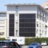 Die Zahl der neu installierten Fotovoltaikanlagen – hier eine vertikal montierte Solaranlage in Haunstetten – ist in diesem Jahr auf ein Rekordhoch gestiegen. 