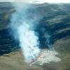 Weißer Rauch steigt auf: Der Vulkan Fagradalsfjall befindet sich 32 Kilometer südwestlich der Hauptstadt Reykjavik und in der Nähe des internationalen Flughafens Keflavik.