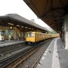 Auf dem Dach einer U-Bahn in Berlin wurde ein Toter entdeckt. Es handelt sich um einen 22-Jährigen. Symbolbild