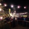 Weihnachtsstimmung in Affing: Der Markt im Schlosshof ist einer der schönsten der Region. Noch dazu arbeiten viele für einen guten Zweck. (Archiv)