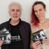 Produzent und Sänger Helmuth Treichel sowie die Cellistin Ruth Maria Rossel präsentieren die neue CD "Nightmoves" des Atomic Picnic Projects.