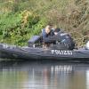 Mit einem mit einem Sonargerät ausgestatteten Boot suchte die Polizei heute nach der Frau.