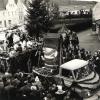 Faschingsumzug 1965 in Thannhausen. Das Foto zeigt Mexikaner auf dem Zimmermannwagen.