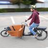 Mit Lastenfahrrädern lassen sich auch größere Einkäufe leicht transportieren. Fahrradspezialist Daniel Ewerth testete gestern eines der Fahrzeuge. In Günzburg gibt es nun ein Förderprogramm, das die Anschaffung erleichtern soll. 