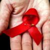 Eine Umfrage zum Welt-Aids-Tag zeigt, das Erwachsene in Deutschland sich nicht ausreichend vor einer Ansteckung mit HIV schützen.
