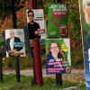 Wie viele Wahlplakate sind noch erträglich für das Stadtbild? Der Königsbrunner Stadtrat diskutiert darüber, die Regeln vor der nächsten Wahl zu verschärfen. 