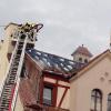 <p>Ein Dachstuhlbrand in einem Mehrfamilienhaus in der August-Wessels-Straße in Augsburg-Oberhausen hat einen Großeinsatz der Rettungskräfte ausgelöst.</p>