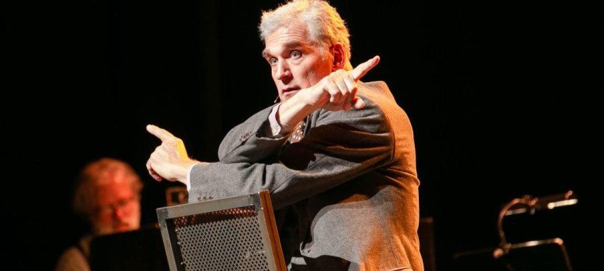 „Gestatten, Kästner!“ am Theater Ulm holt den Rausch der Goldenen Zwanziger auf die Bühne