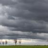 Über Augsburg und der Region dürften am Freitag dunkle Wolken aufziehen.