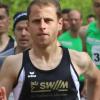 Mit einer Zeit von 1:12:18 stellte der 28-jährige Benjamin Dillitz beim Friedberger Halbmarathon 2022 einen neuen Streckenrekord auf. 