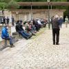 Auch Fotografen und Kameraleute waren vor dem Dom vertreten. Das Ereignis wurde am Samstag live über Fernsehen und Radio übertragen.