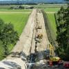 Wenn die Gasleitung Augusta von Wertingen nach Kötz gebaut wird, braucht es einen bis zu 31 Meter breiten Arbeitsstreifen. Das Foto zeigt die Gasleitung Monaco bei München.