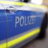 Die Polizei ermittelt nach einer Unfallflucht in Mering