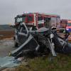 Keine Hilfe mehr gab es für die Fahrerin dieses Autos. Die 22-Jährige starb noch an der Unfallstelle.