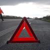 Auf spiegelglatten Straßen sind in Bayern mindestens drei Menschen bei Verkehrsunfällen ums Leben gekommen.