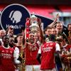 Gruppenbild mit Trophäe: Der FC Arsenal ist der Rekordsieger des FA Cup.