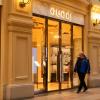 Viele Geschäfte mit ausländischen Luxusartikeln haben den Ansturm der Kunden bereits hinter sich. So wie diese geschlossene Gucci-Filiale in Moskau. 

