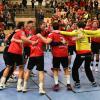 Endlich wieder jubeln und vor Freude tanzen wollen die Günzburger Handballer beim letzten Spiel des Jahres.  	