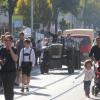 Zum Auftakt des Lechhauser Marktsonntages gab es einen Umzug in der Neuburger Straße. Viele tausend Besucher wurden von den Veranstaltern registriert. Die Lechhauser Kirchweih verzeichnete auch einen großen Zulauf. 