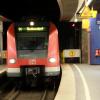 Bei einem Unfall ist am Samstagmorgen auf der S-Bahnstrecke S4 bei Emmering ein 19-Jähriger aus München ums Leben gekommen. Symbolbild.