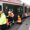 In der Augsburger Remboldstraße ist eine Straßenbahn der Linie 64 entgleist. Es gab zahlreiche Ausfälle und Verspätungen: Es wurde niemand verletzt.