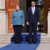 Merkel verabschiedet sich von Polens Premier Mateusz Morawiecki.