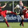 Die U23 des TSV Landsberg (rot) ist in die A-Klasse abgestiegen.