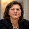 Die bayerische Wirtschaftsministerin Ilse Aigner verärgert mit ihren Energieplänen ihre Kollegen bei der CSU. 
