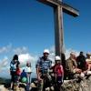 "Luca Bischof und sein Opa Gerhard Zecha, beide aus Neuburg, sind auf dem 1876 Meter hohen Gipfel des Iseler (Bad Hindelang - Oberjoch) angekommen", schreibt Kerstin Bischof zu ihrem Bild.
