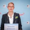 Die AfD-Chefin Alice Weidel sieht Großbritannien als Vorbild für Deutschland: Ohne Reformen der EU müsse es ein Referendum über den EU-Austritt Deutschlands geben, sagte sie jetzt der "Financial Times".   